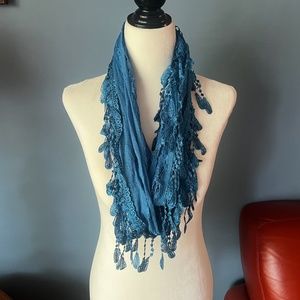 Vintage blue dainty tassel lace and crochet infinity scarf EUC (as new)